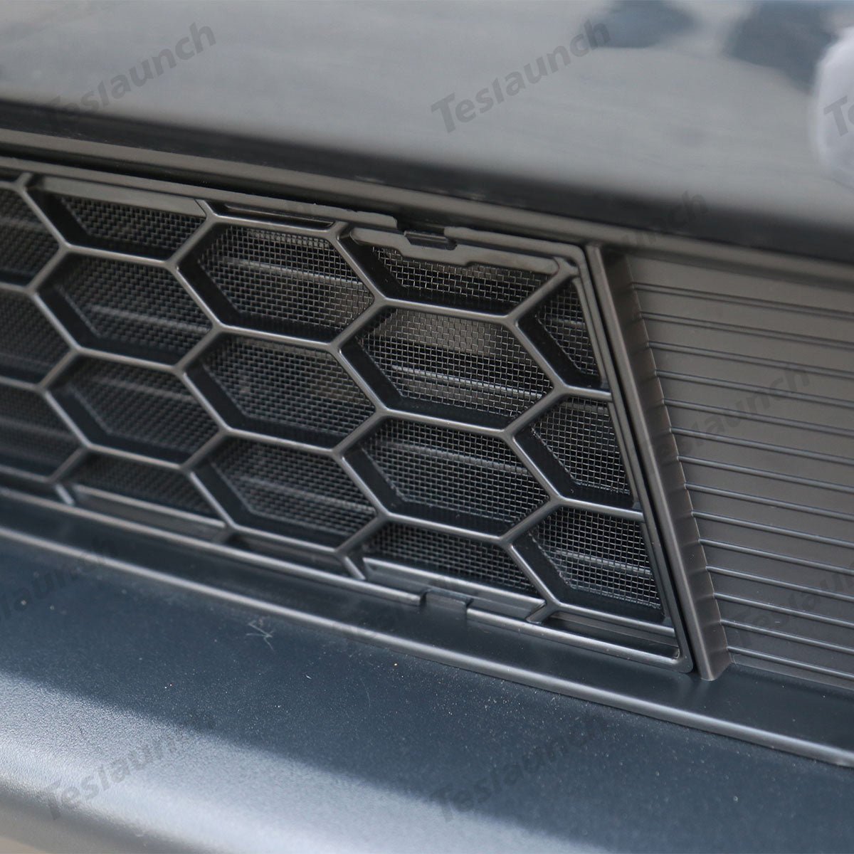 Split Front Bumper Protective Mesh Grill Panel for Tesla Model YL 6-Seater 2026+
