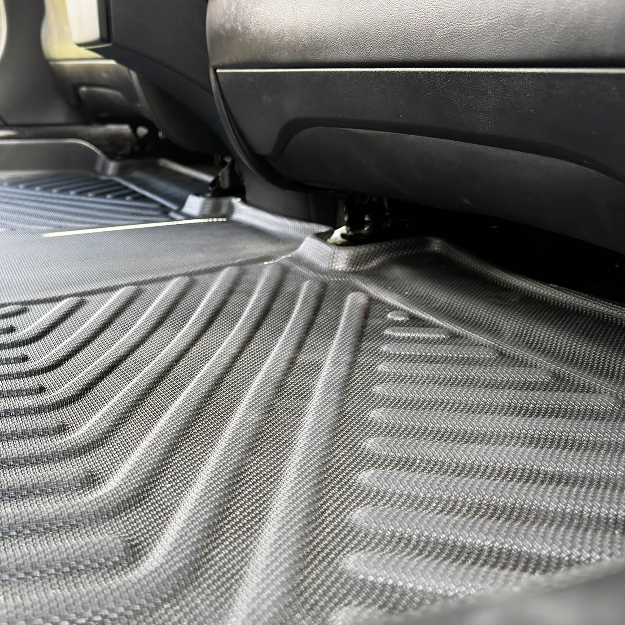 Premium All-Weather TPE Floor Mats for Tesla Model S (2016–2020 Pre-Refresh) – Custom Fit, Eco-Friendly Interior Protection
