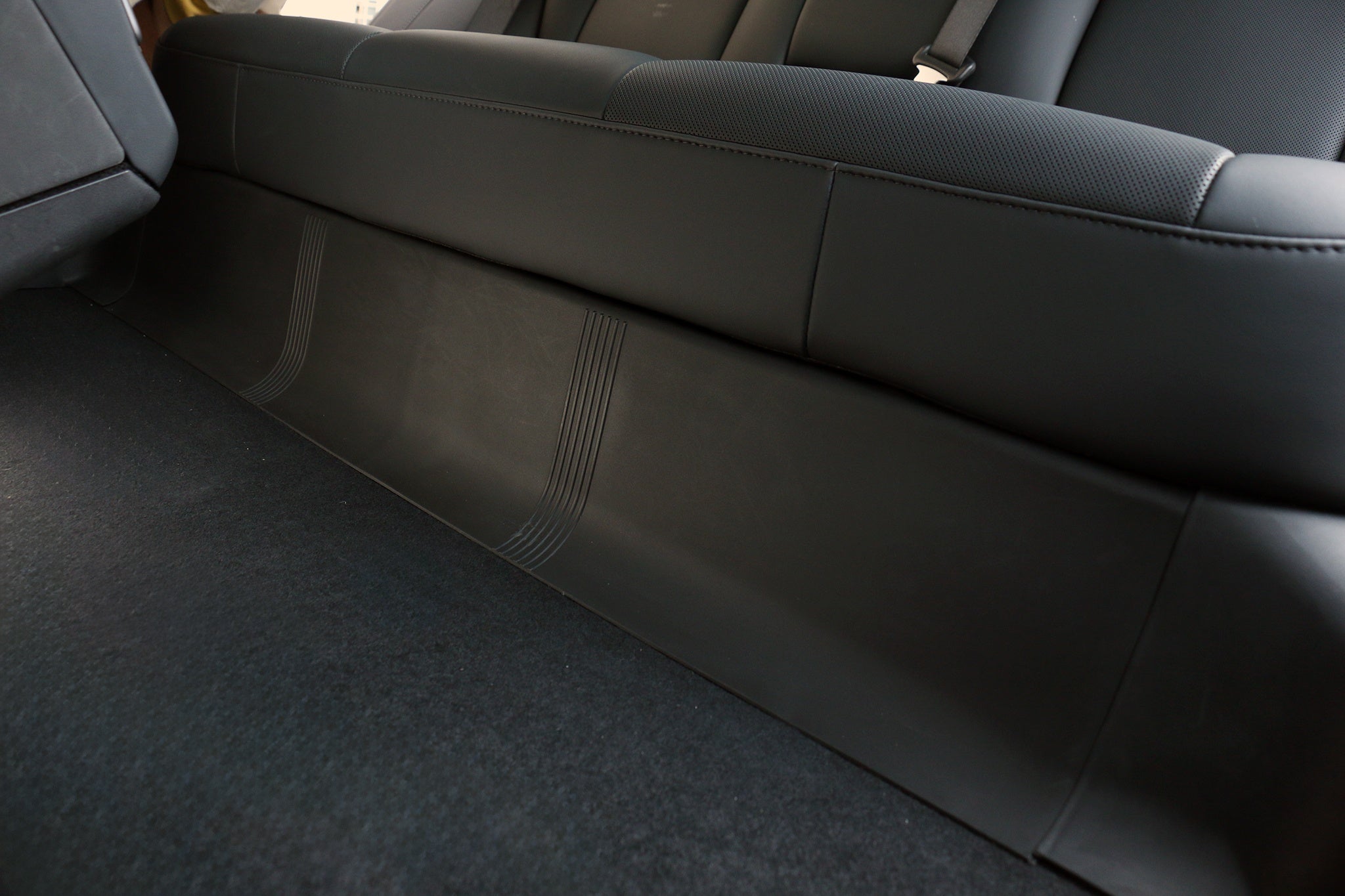 2024+ Tesla Model 3 Highland Second-Row Seat Protector