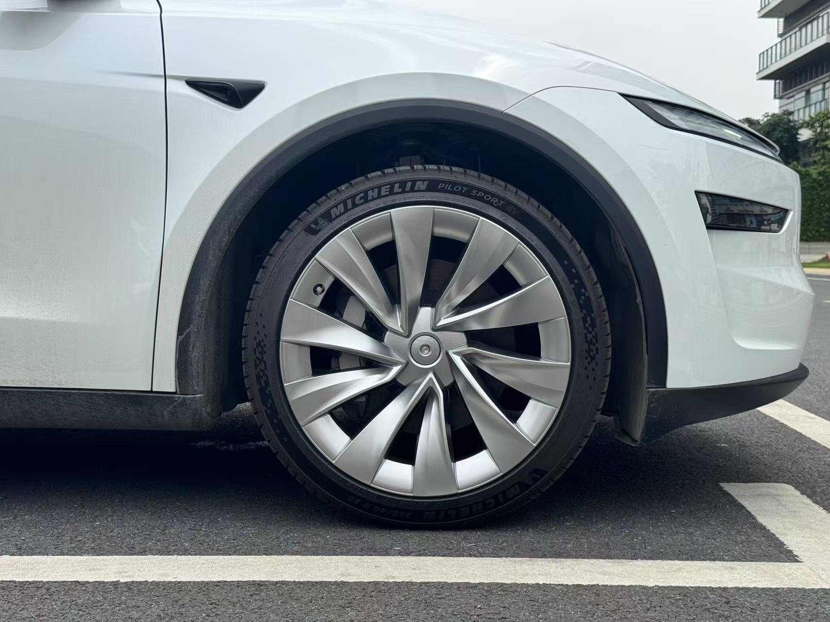 Tessgo 20" Turbinate-Style Wheel Covers for Tesla Model Y Juniper