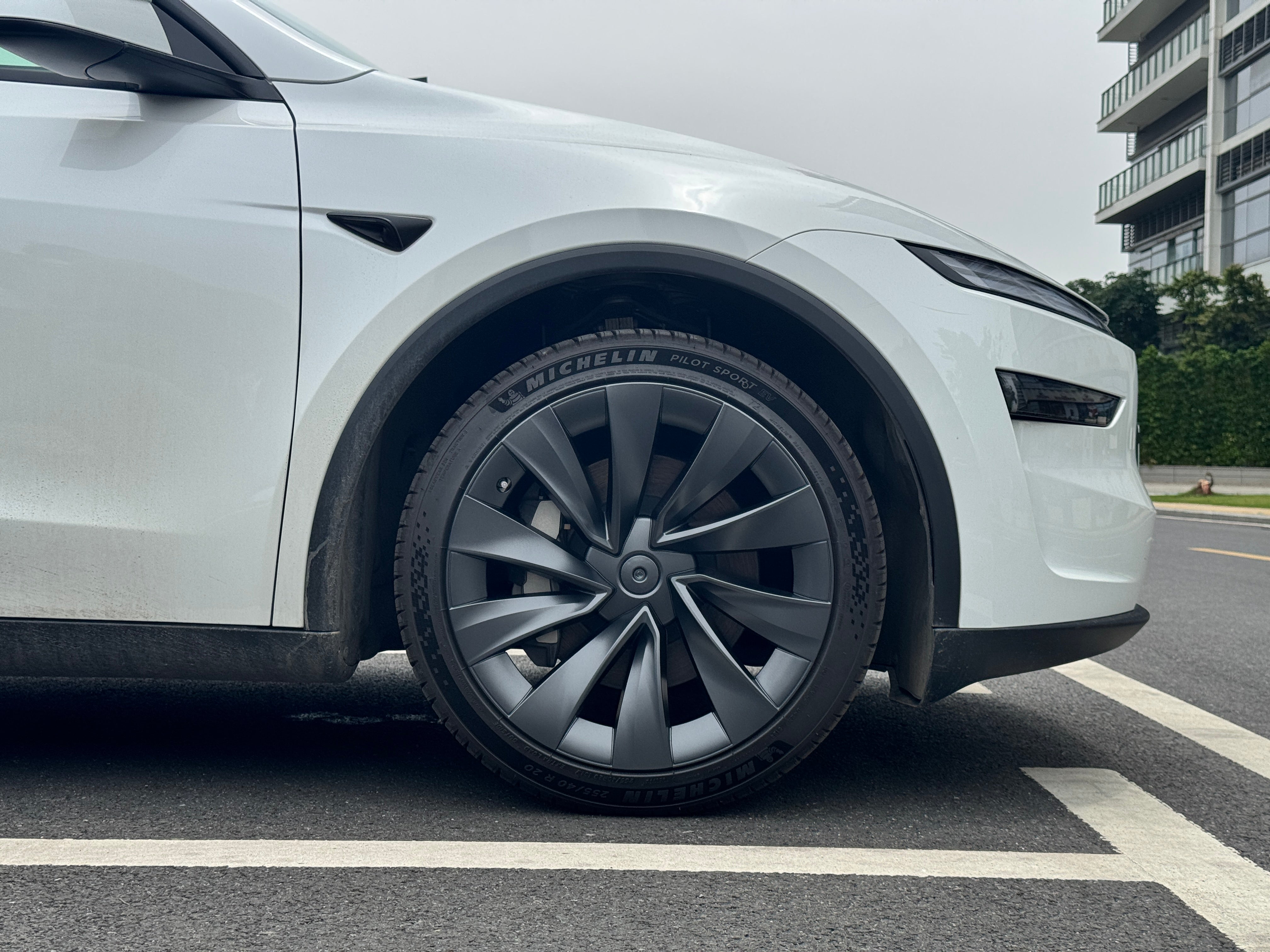 Tessgo 20" Turbinate-Style Wheel Covers for Tesla Model Y Juniper