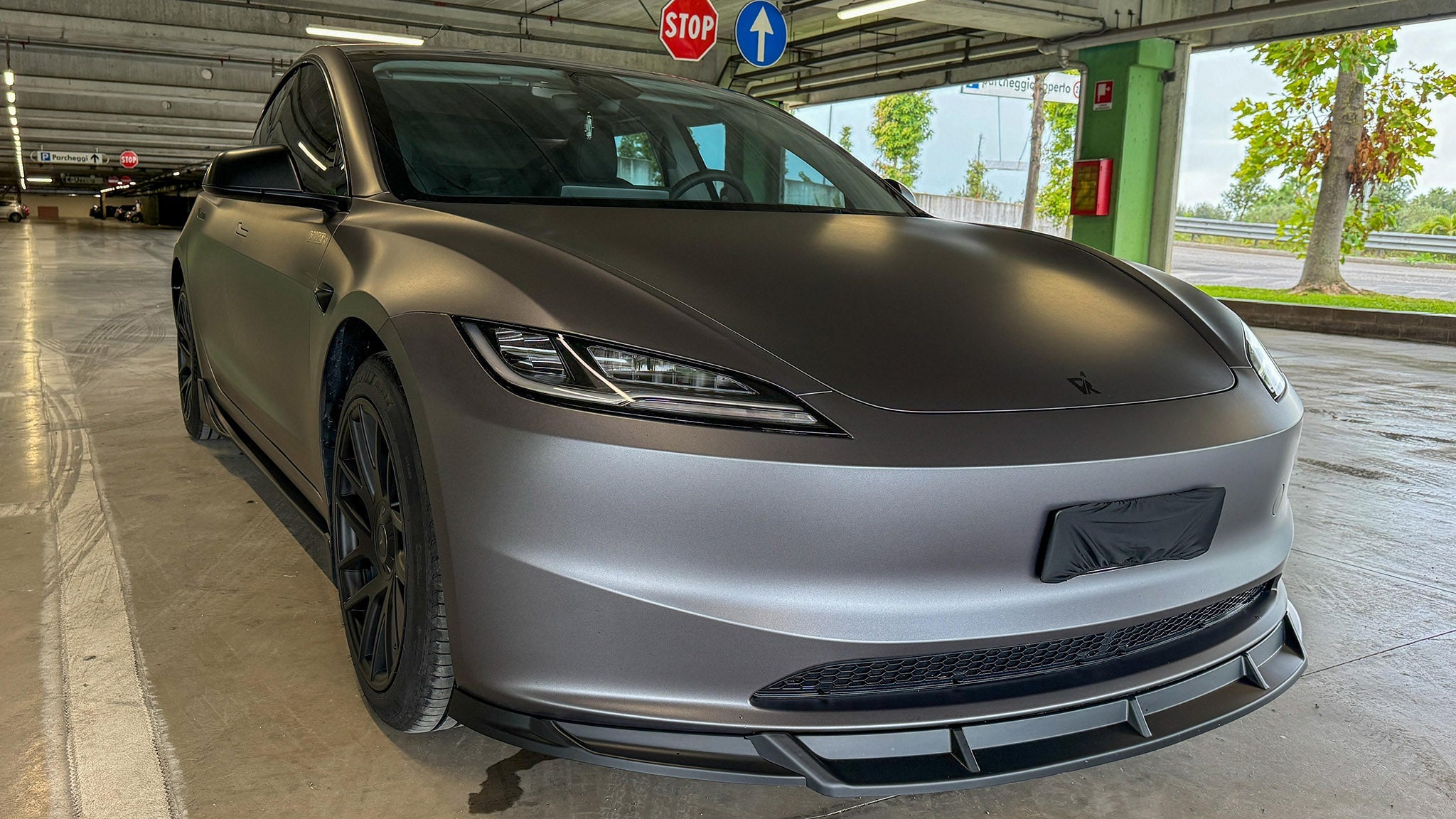 Aero Front Lip Spoiler For Tesla 2024+ Model 3 Highland (3 pieces)
