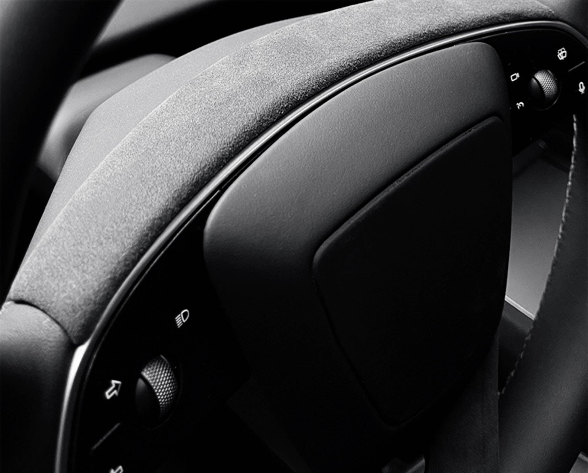 Tessgo Alcantara Steering Wheel Upper Trim Cover for Tesla Model Y Juniper 2026+