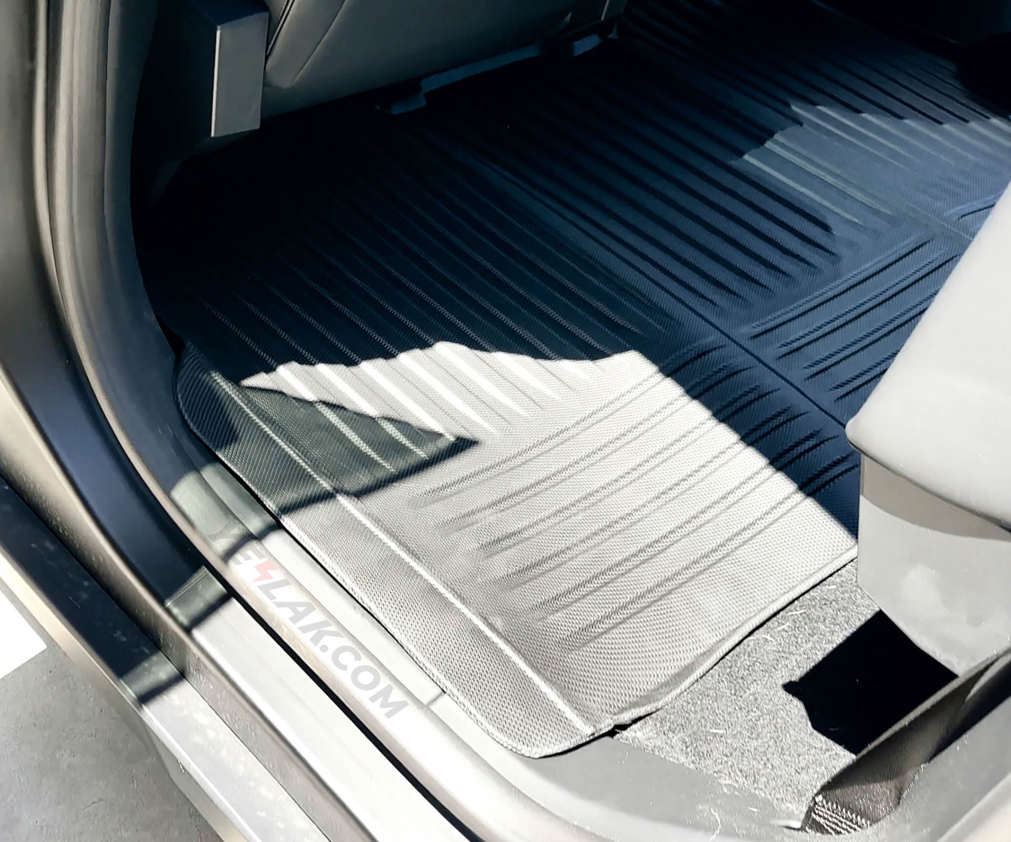 All-weather TPE Interior Floor Mats For TESLA Cybertruck