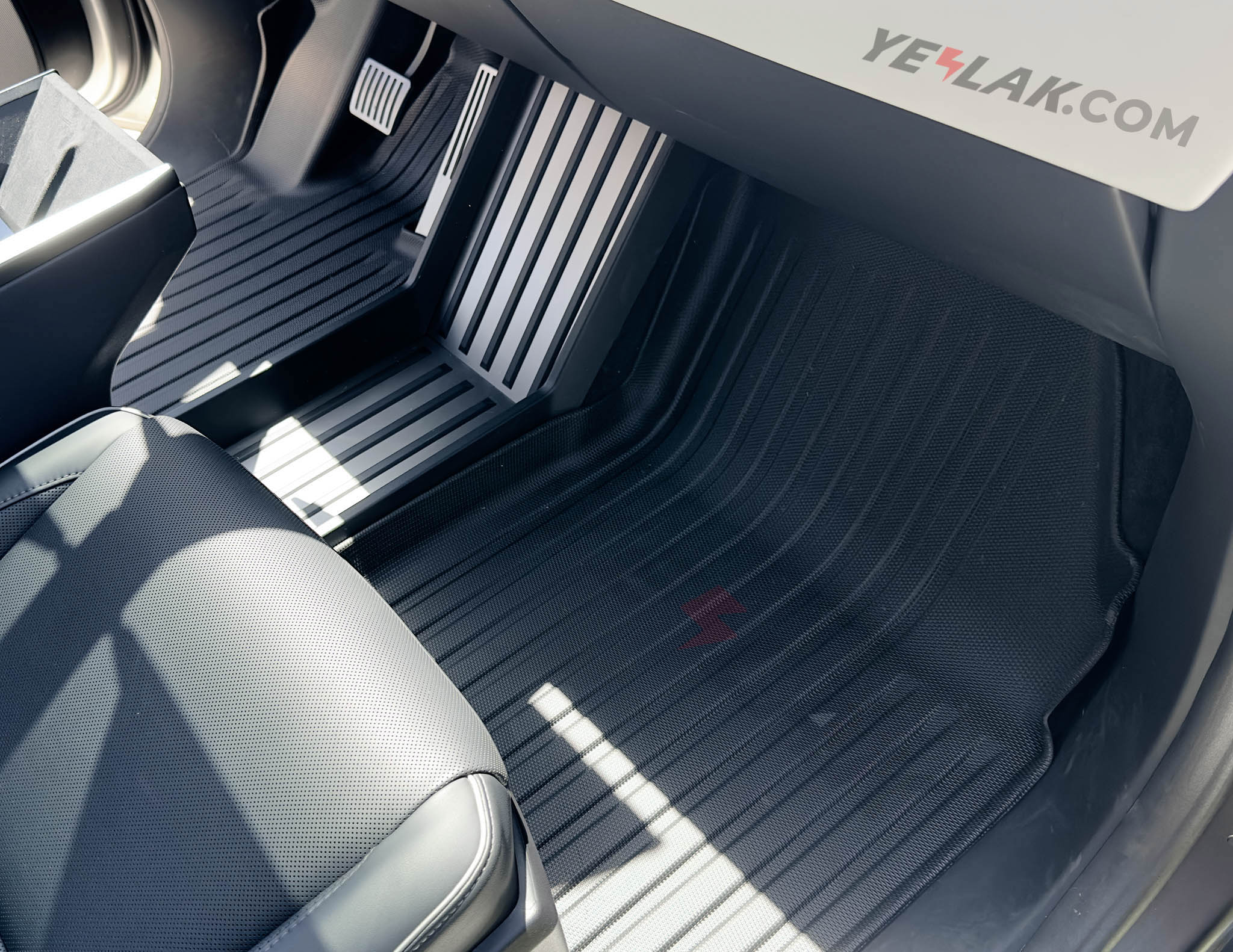 All-weather TPE Interior Floor Mats For TESLA Cybertruck