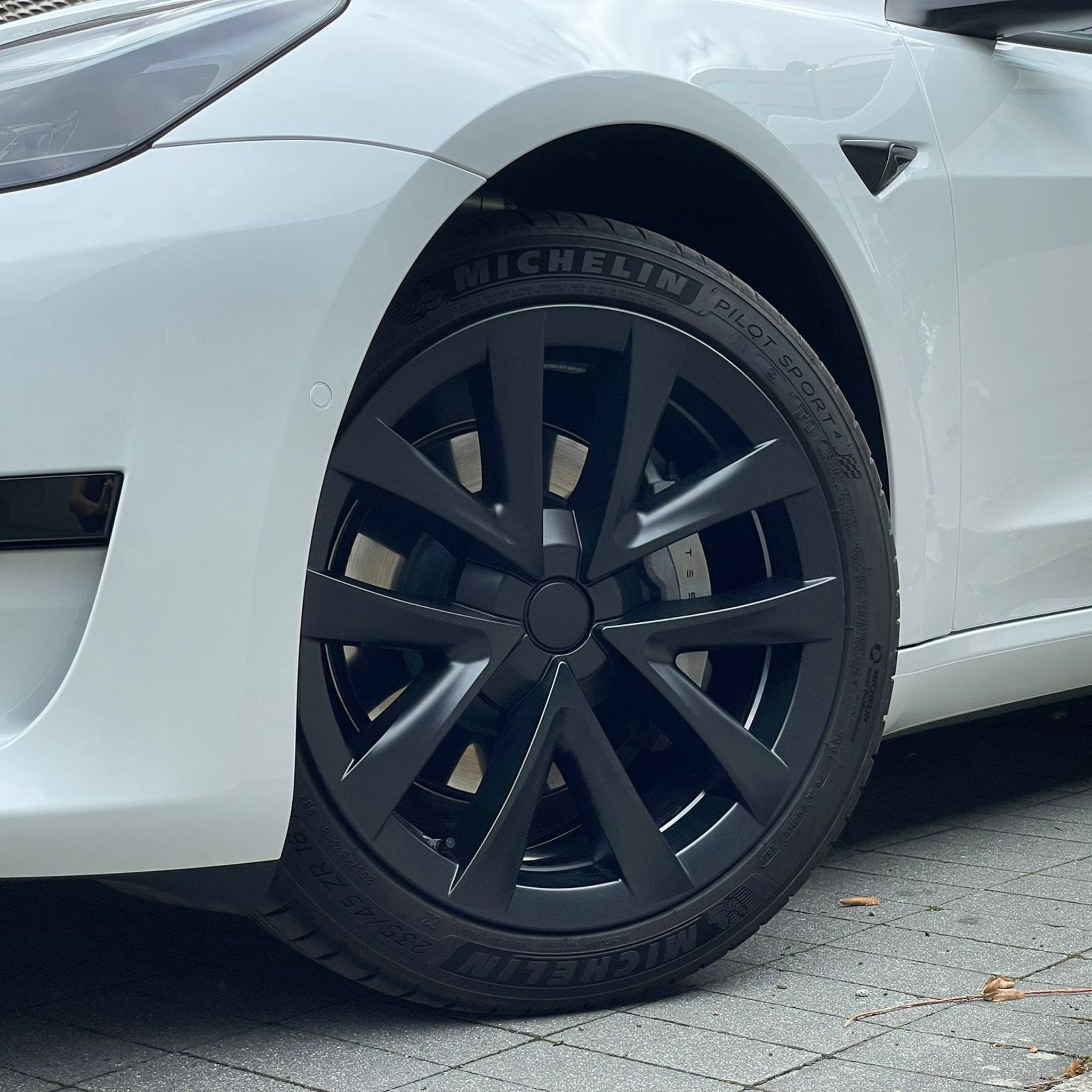 18 inch Sport Model S Plaid Version Wheel Cap