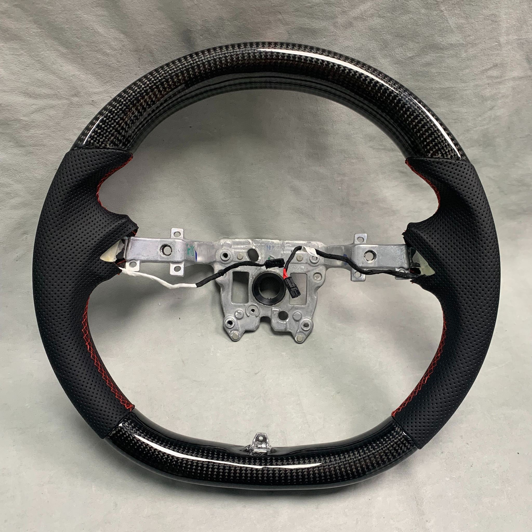 Custom Carbon Fiber Steering Wheel for 2024+ Model 3 & Model Y Juniper 2025.03+