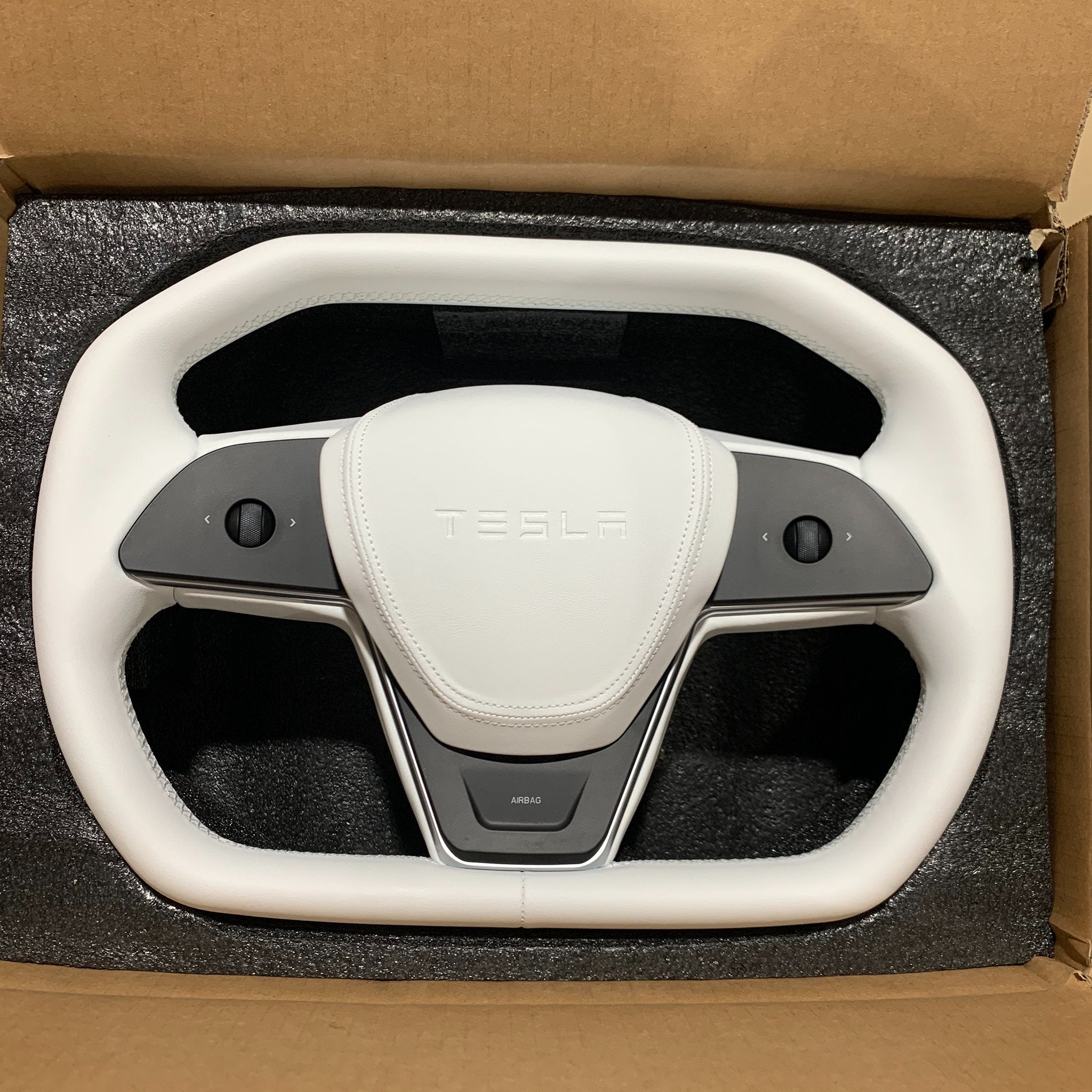Cybertruck-Style Steering Wheel Upgrade for Tesla Model 3 & Model Y – Nappa Leather, Heated, OEM Fit