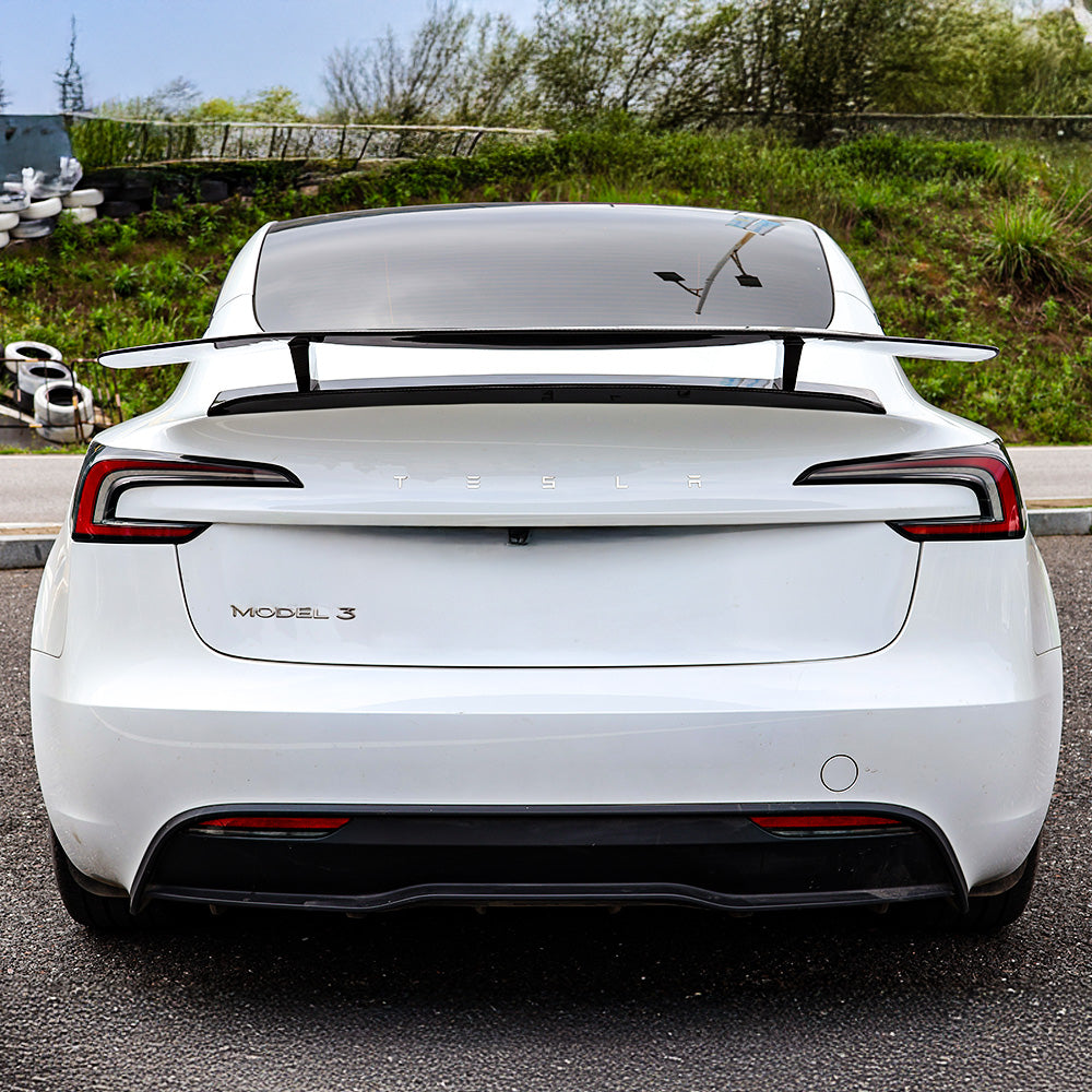 GT Style Real Carbon Fiber Spoiler Wing for Tesla Model 3 – Sporty Aerodynamic Rear Trunk Upgrade
