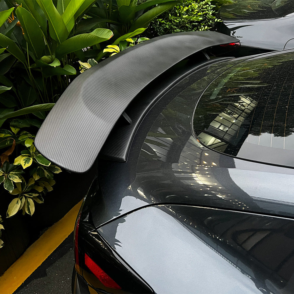 GT Style Real Carbon Fiber Spoiler Wing for Tesla Model 3 – Sporty Aerodynamic Rear Trunk Upgrade