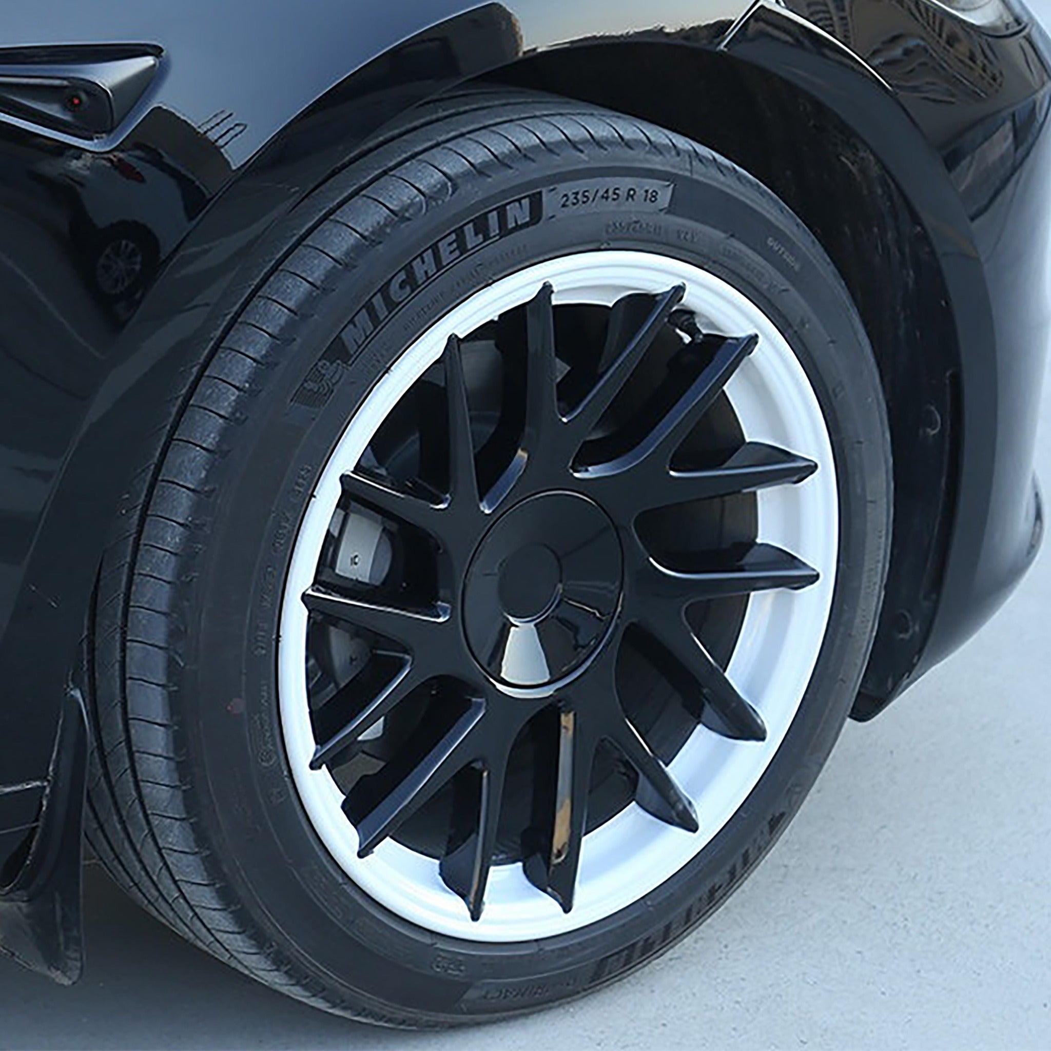 Sporty and Stylish Wheel Covers for 2024+ Model 3 18'' Wheels