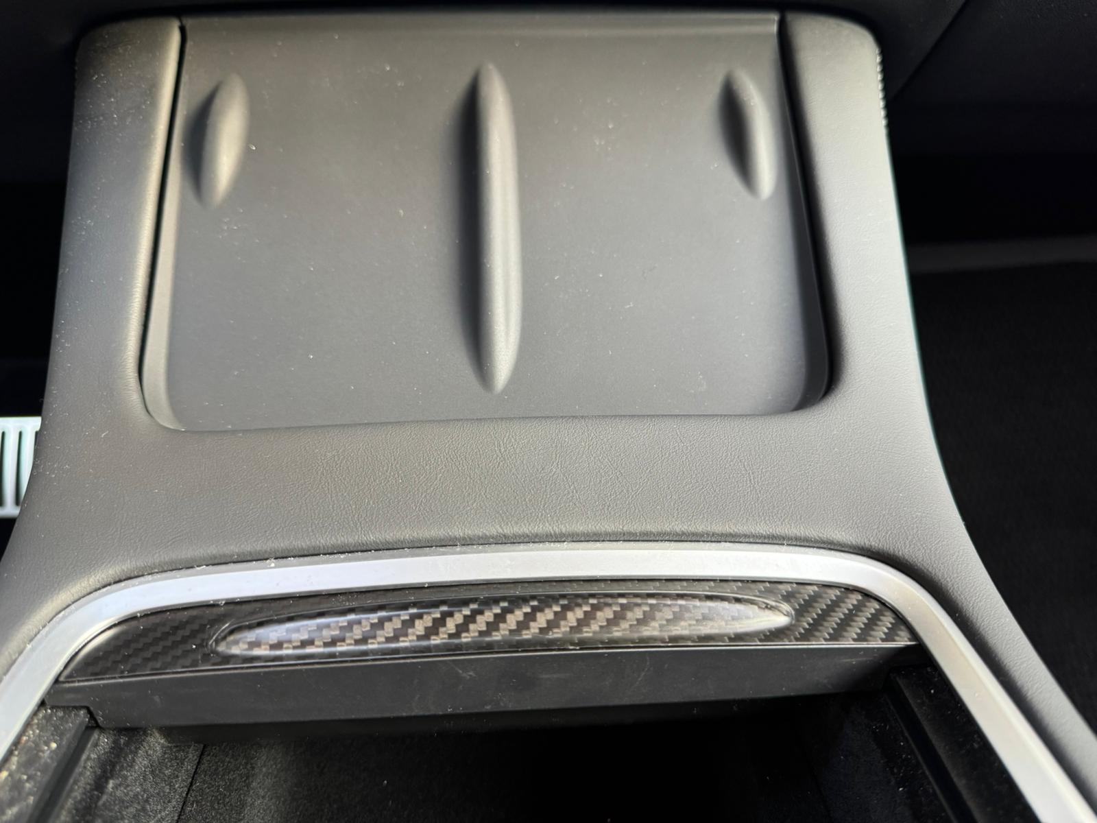 Silicone Anti-Slip Dock Liners for Tesla Model 3, Model Y & 2025+ New Model Y – Protects Charging Pad & Phone