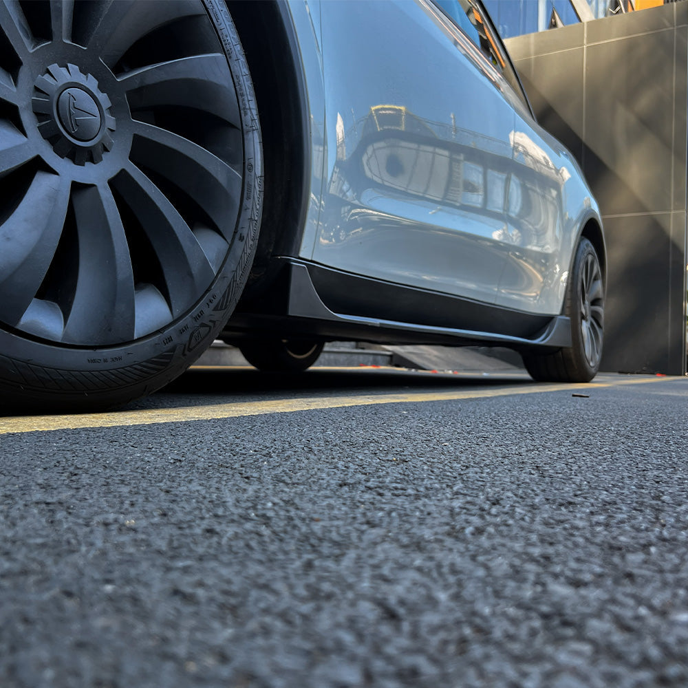 Model Y Juniper ABS Split Side Skirts ground clearance