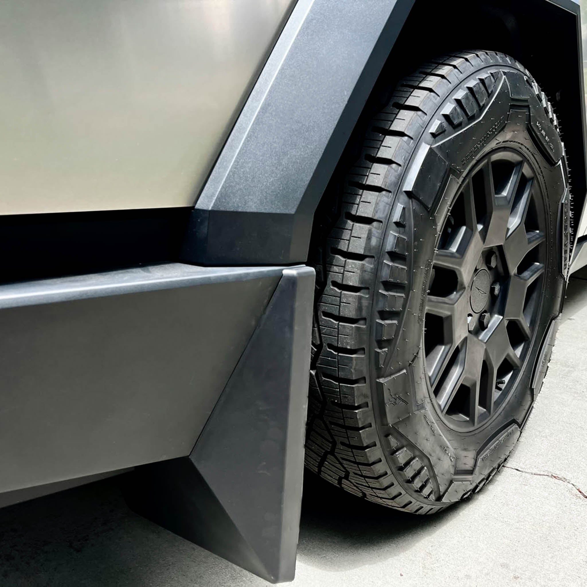 Mud Flaps for Cybertruck With Push-on Pins