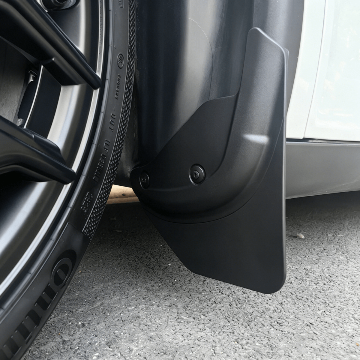 No-Drill Front & Rear Fender Mud Flaps for 2026 Tesla Model Y L