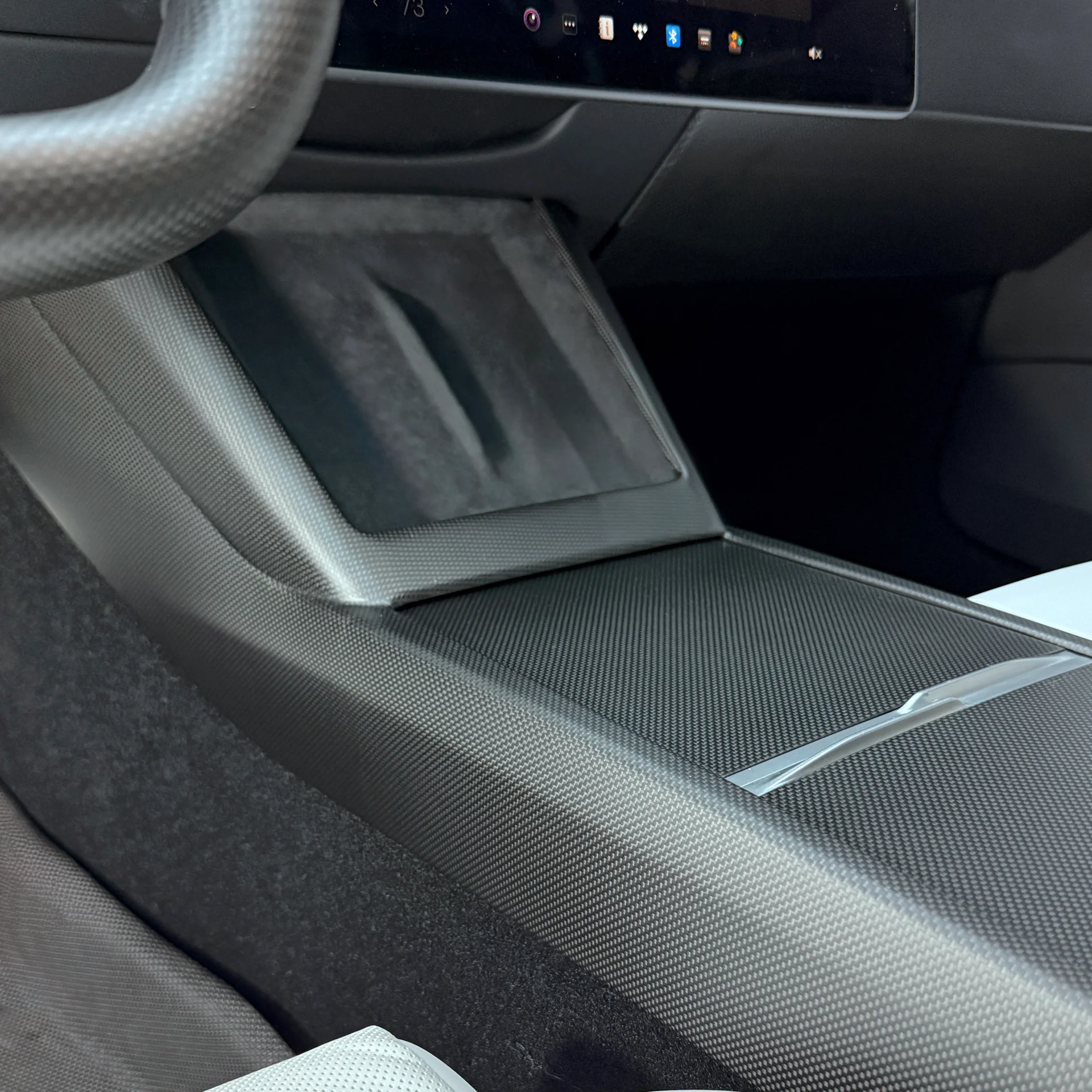 Plain weave Carbon Fiber Center Console Side Trim Cover for 2024+ Tesla Model 3 Highland