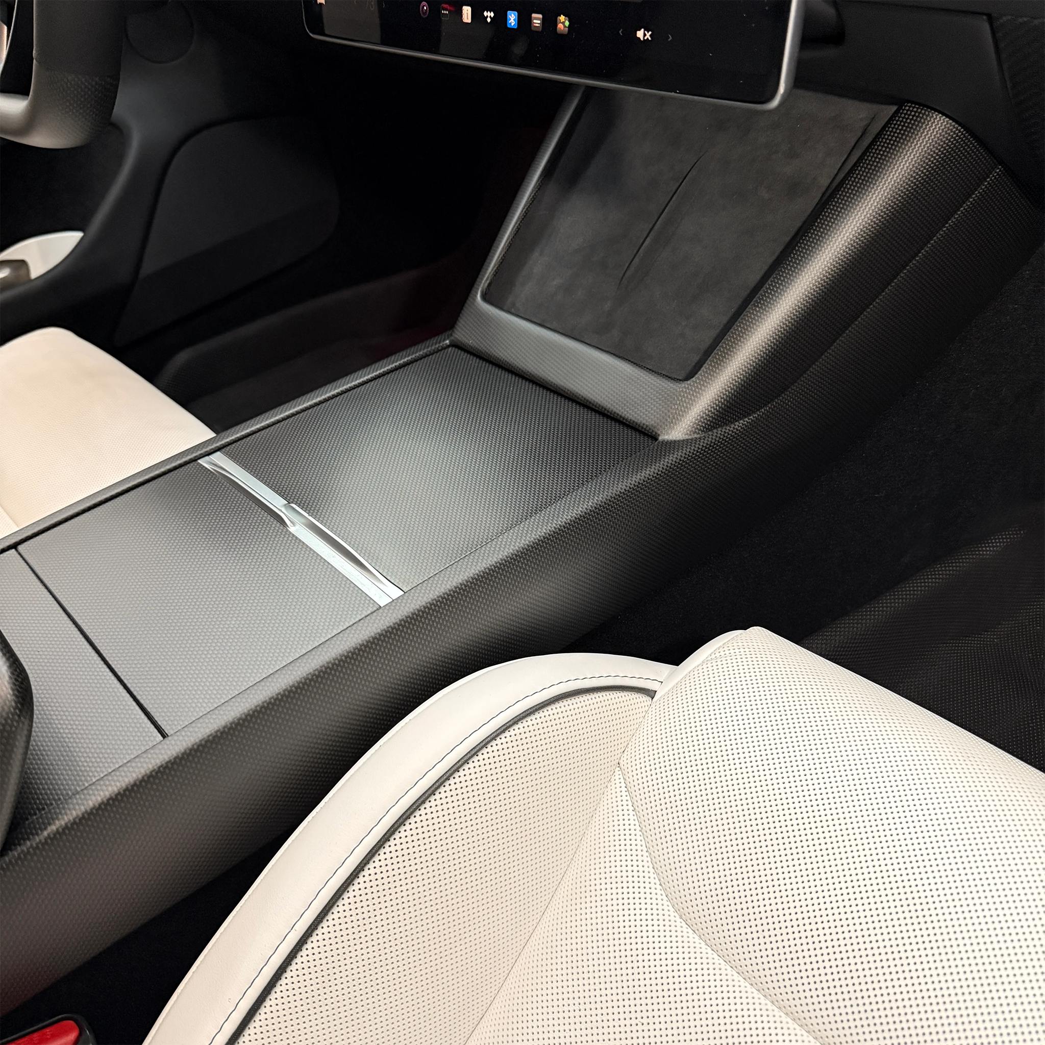 1*1 Plain weave Carbon Fiber Center Console overlay installed on 2024+ Tesla Model 3 Highland