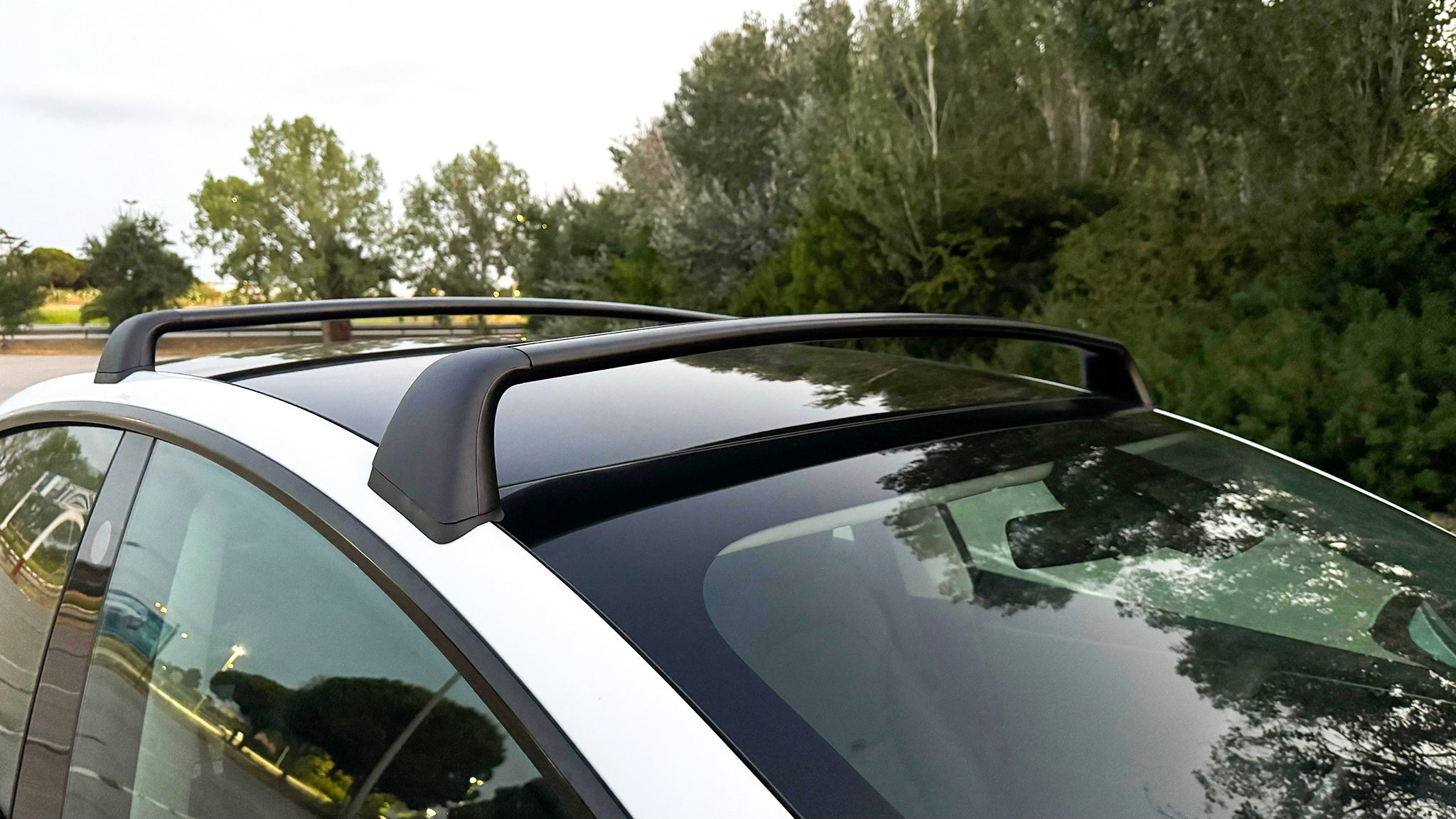 Roof rack for Tesla Model 3 and Model Y 2017-2025+