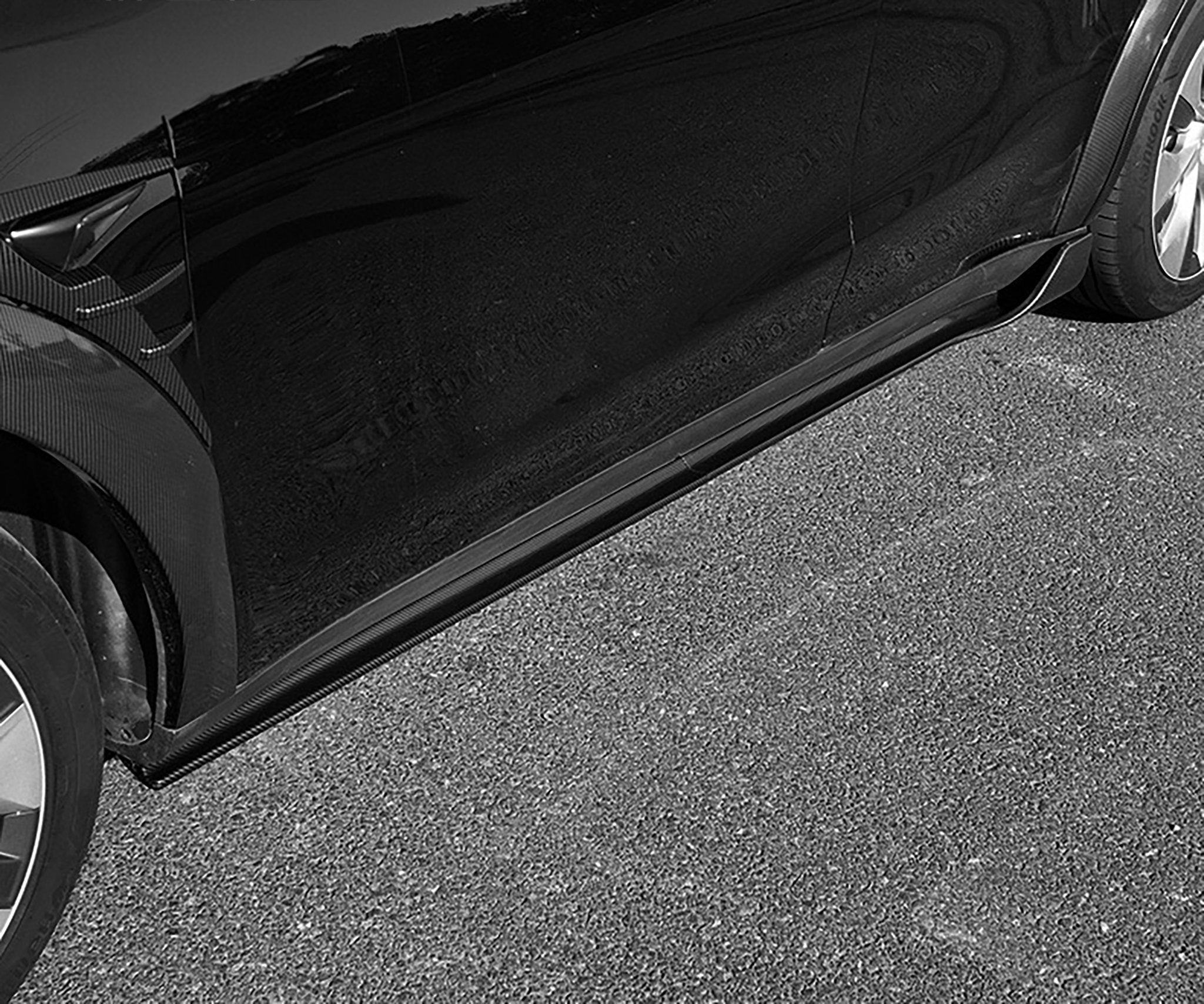 Sporty ABS Plastic Side Skirts for Tesla Model Y (2020+)