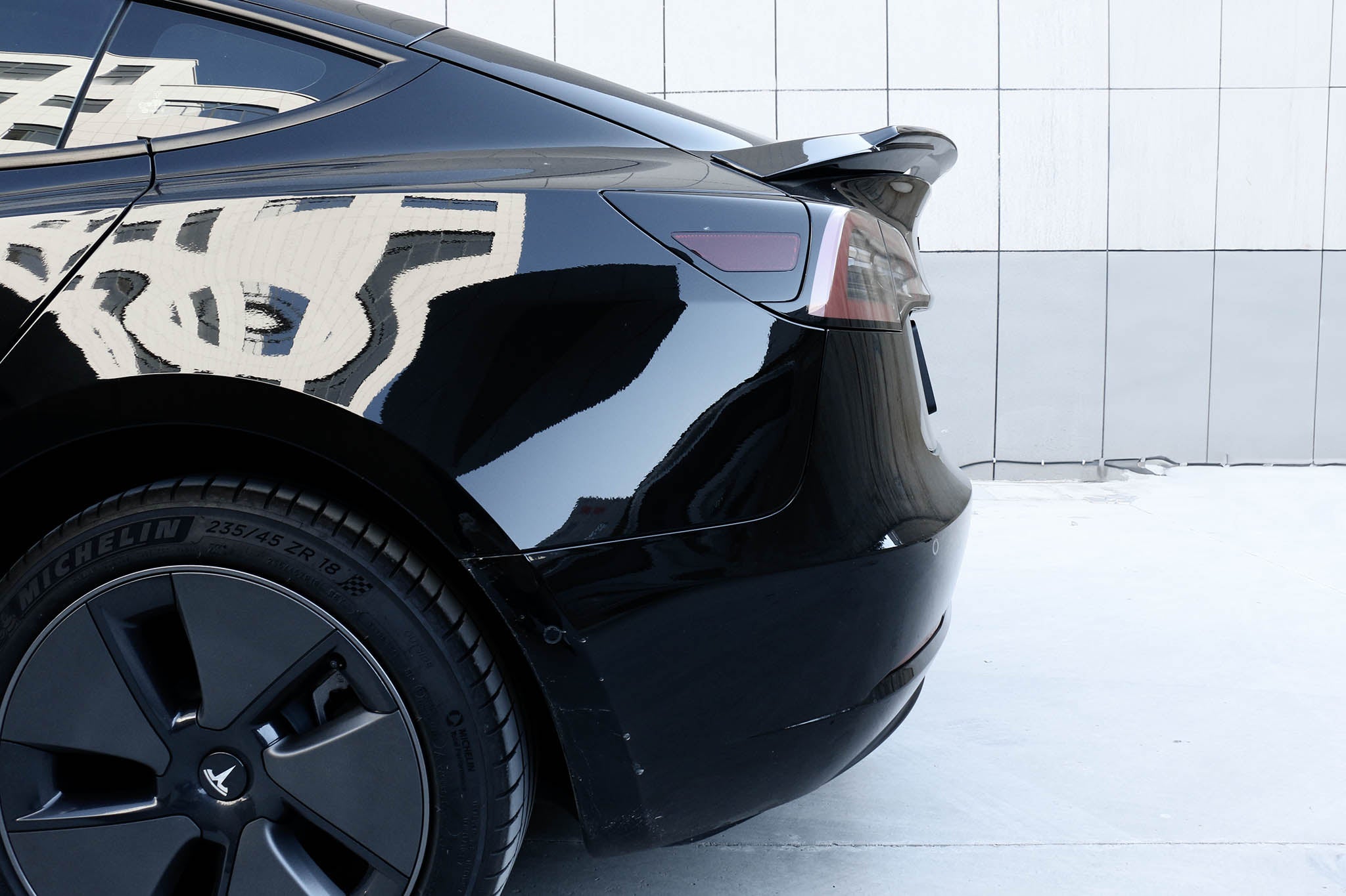 Sporty Style Spoiler For Tesla Model 3 & 2024+ New Model 3 Highland