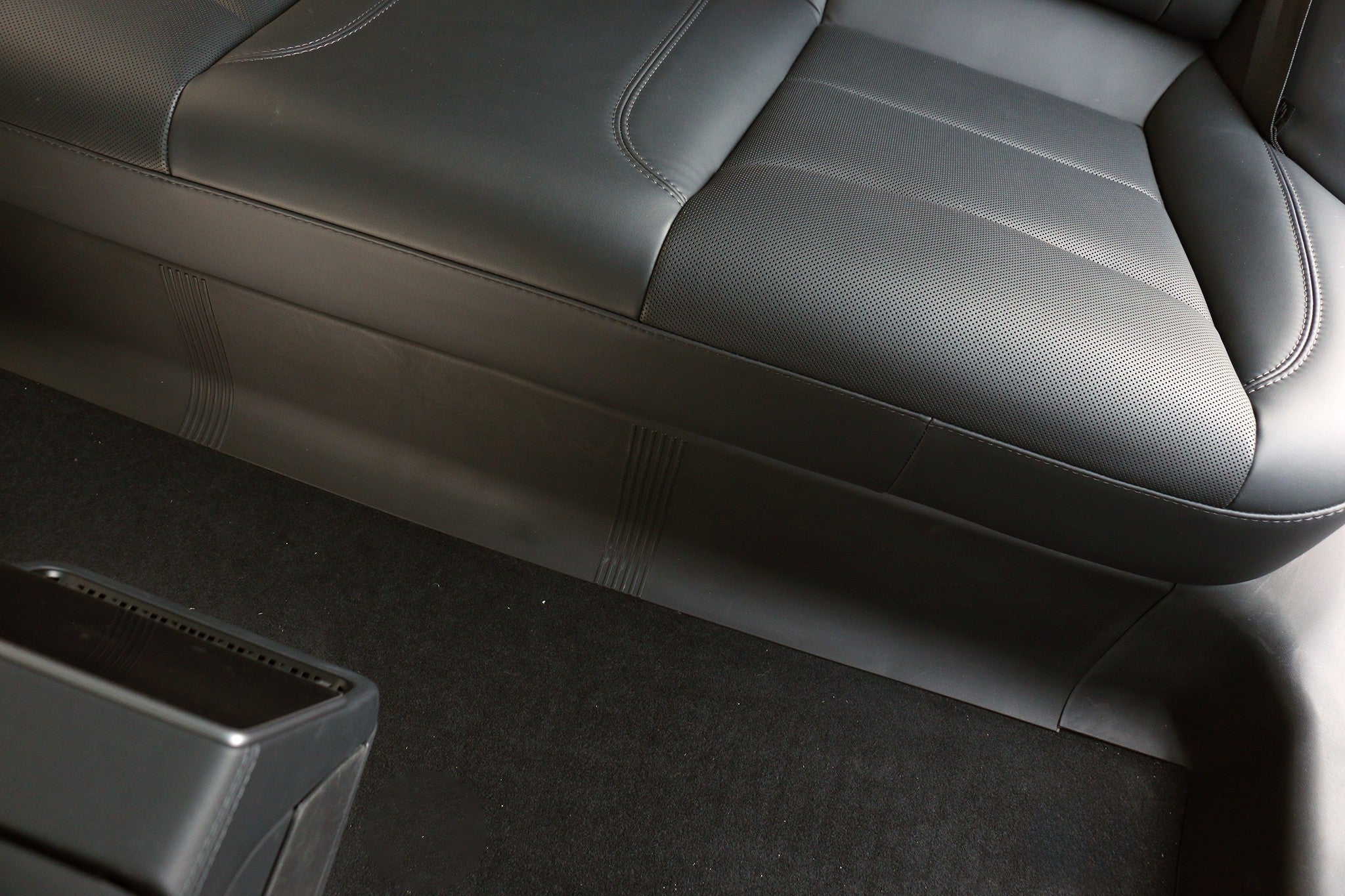 2024+ Tesla Model 3 Highland Second-Row Seat Protector