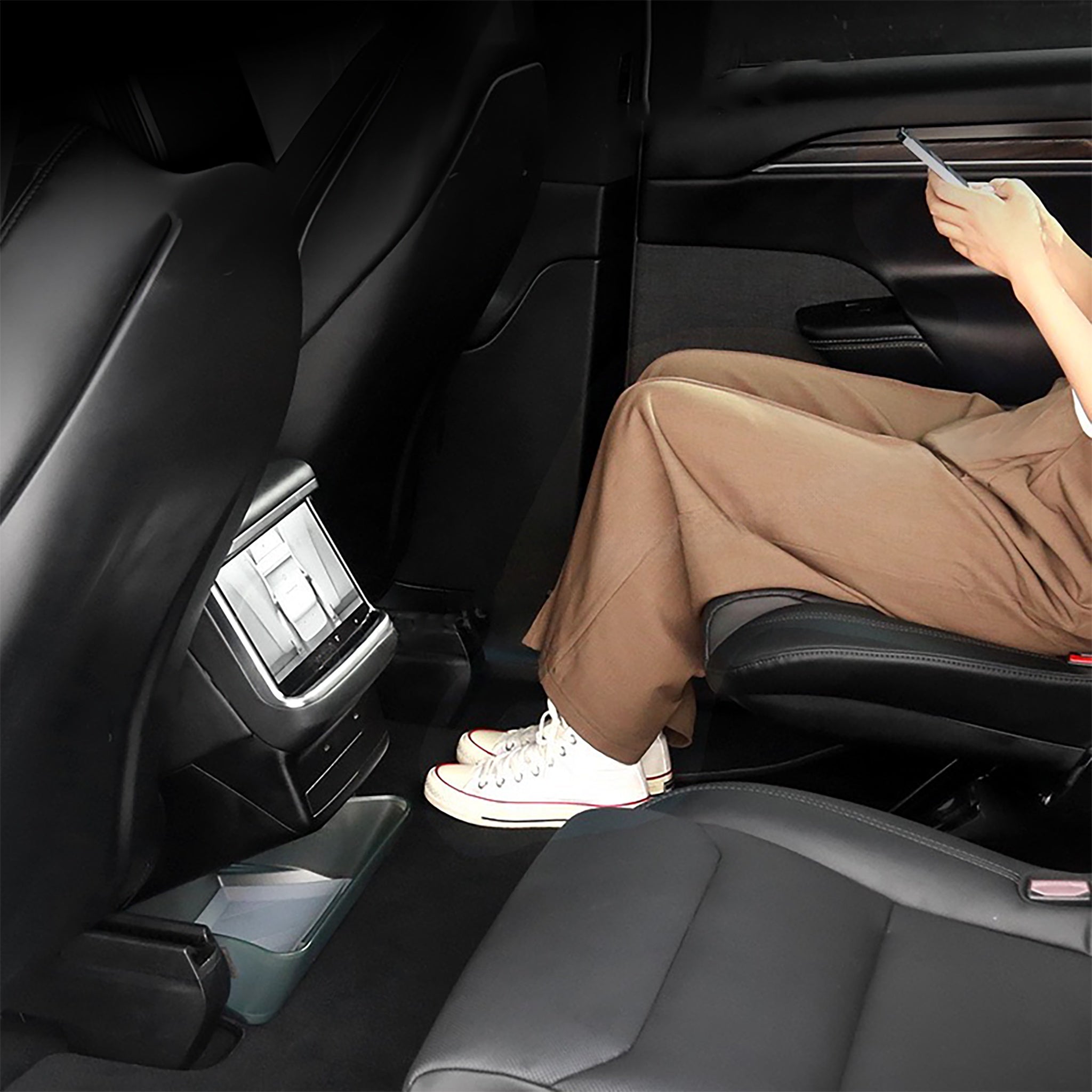 Tesla Model X Rear Seat Storage Box & Removable Trash Bin – Multi-Purpose Organizer for Drinks, Phones, Toys & Trash