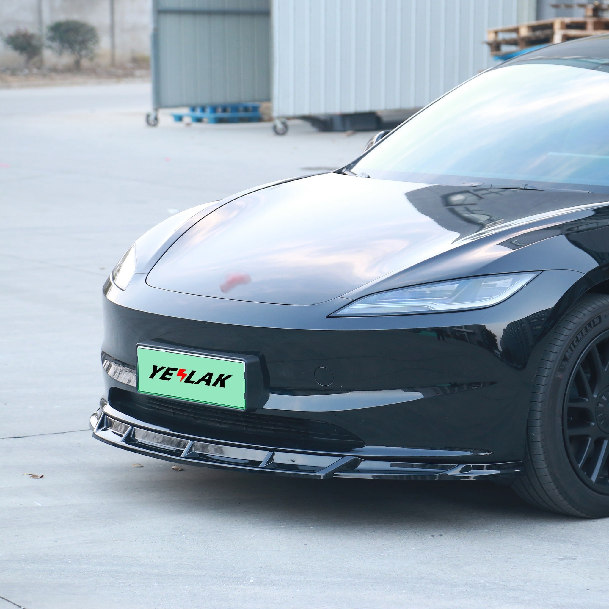 Aero Front Lip Spoiler For Tesla 2024+ Model 3 Highland (3 pieces)