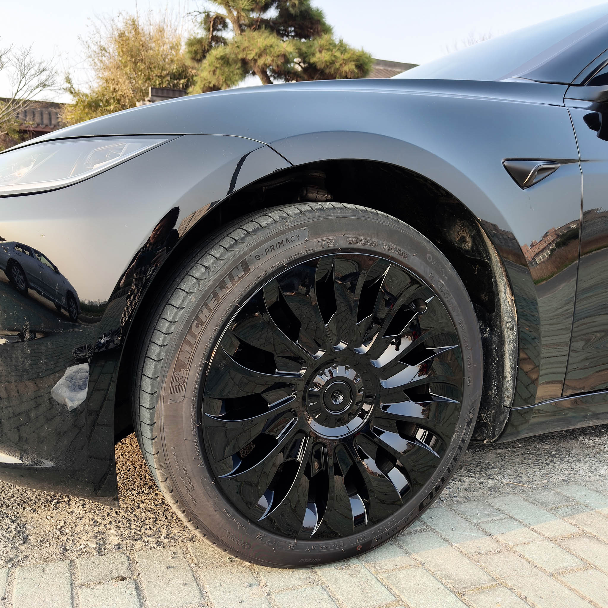 1 Pcs of UberTurbine 18'' Wheel Covers for 2024+ Model 3 (Single Replacement)