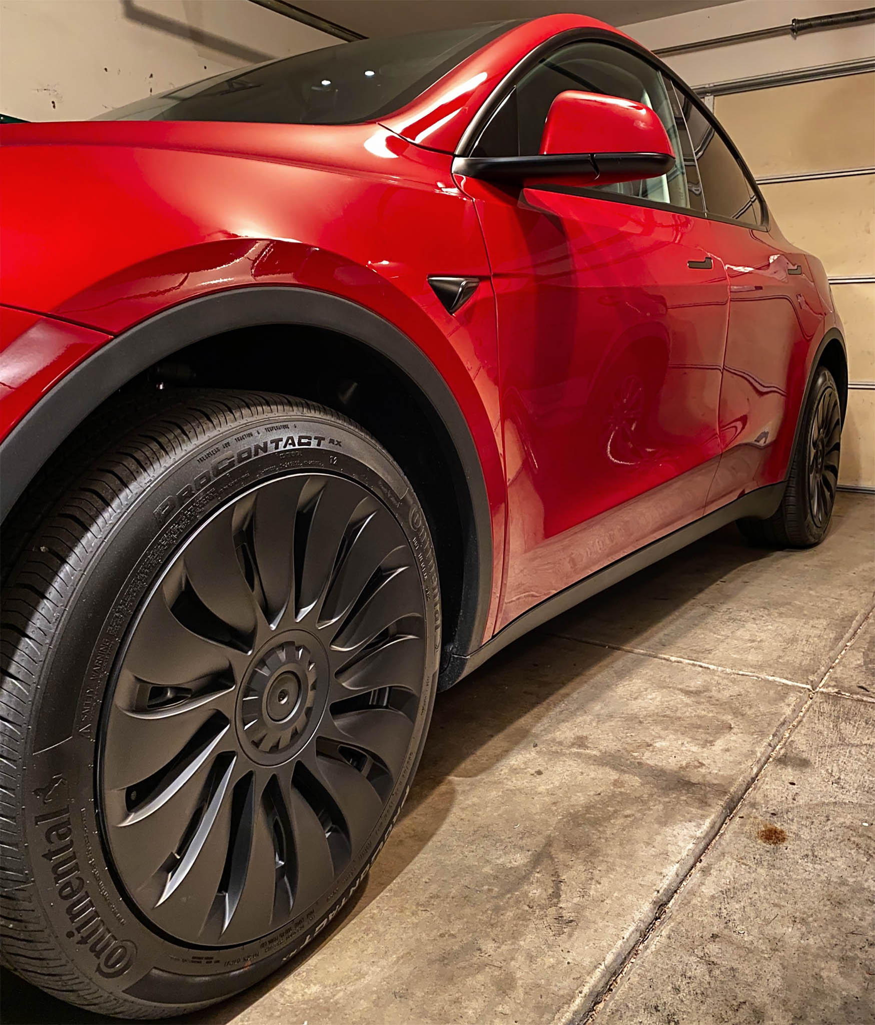 Uberturbine Wheel Covers for Tesla Model Y 19'' Gemini Wheels (Directional) 2020-2024