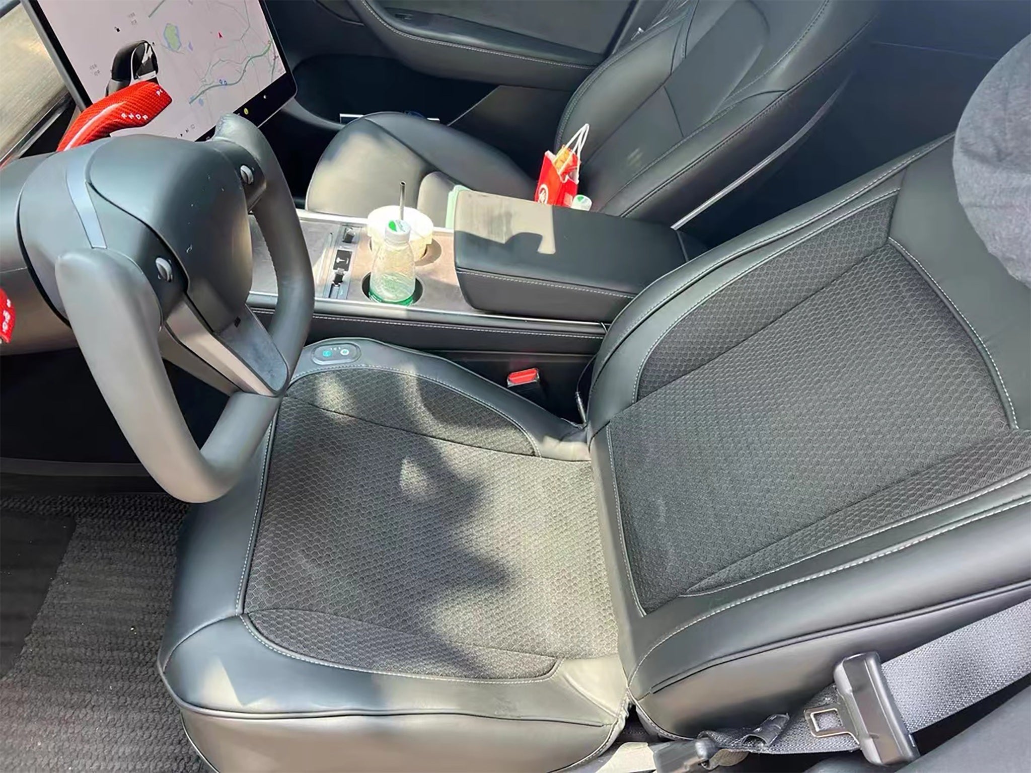 Tesla Ventilated Cooling Seat Cushion – Breathable Summer Comfort with Auto Start & 10 Silent Fans