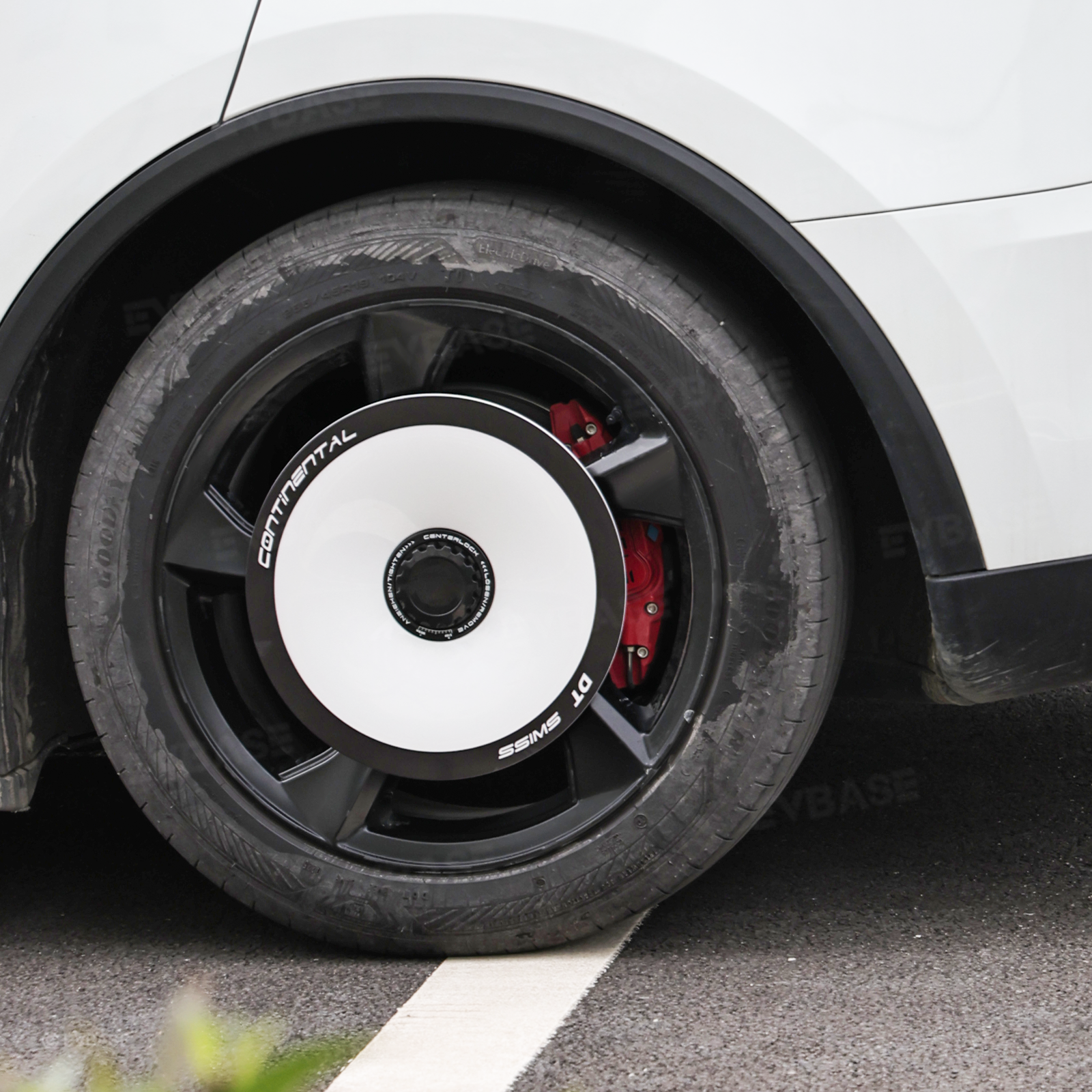 Tessgo "Rally-Spec" Miniaero Wheel Covers for Tesla Model 3 Highland 18" 2PCS
