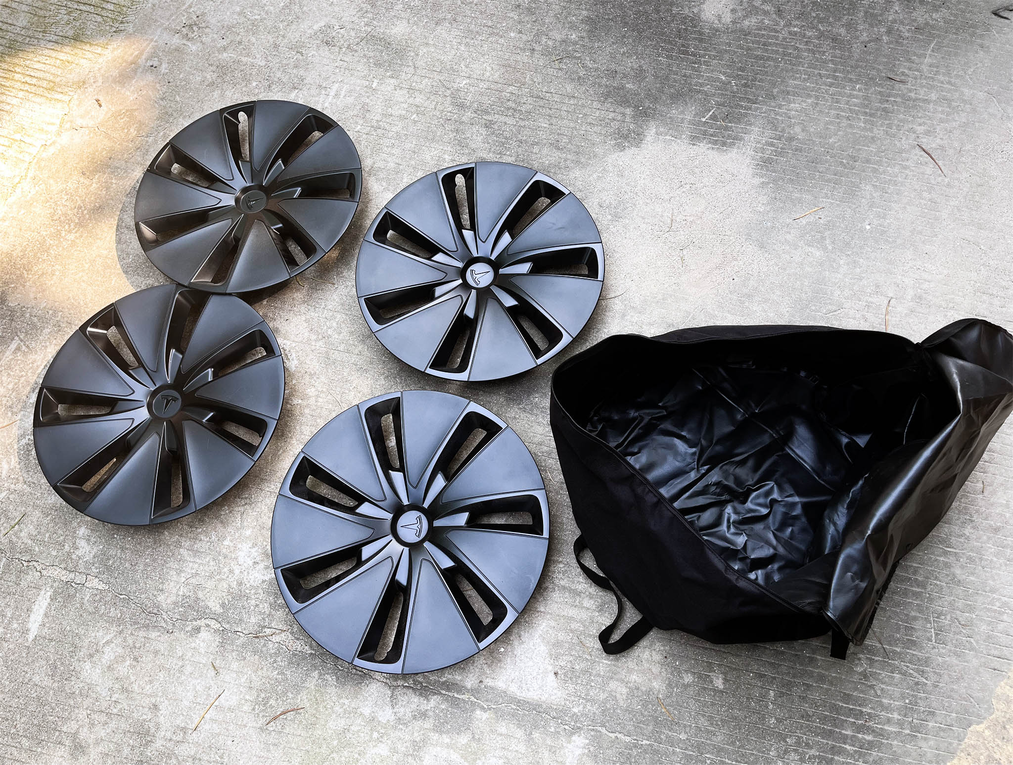 Wheel Cover Storage Carrying Bag for 2017-2024+ Tesla Model 3 / Y