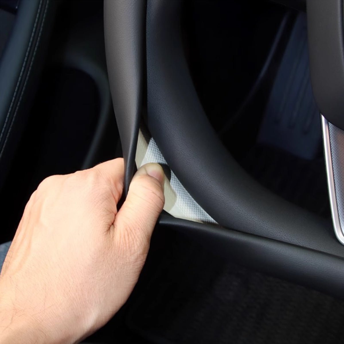 Premium Ventilated Steering Wheel Cover for Tesla Model Y L 2026+