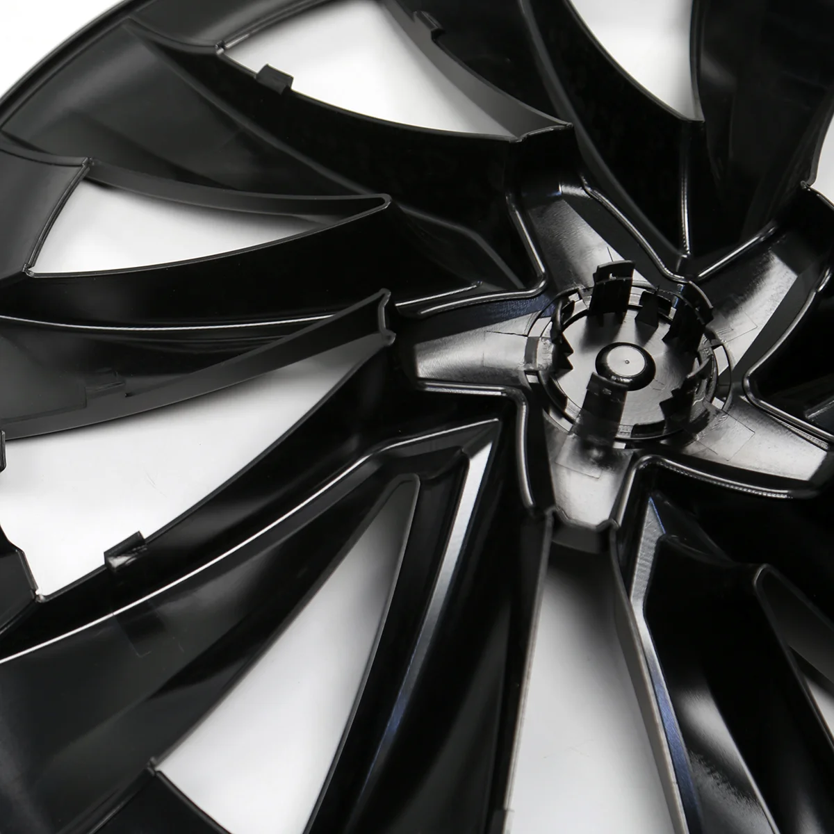 Model Y Juniper 2025+ Helix 20" OEM Style Wheel Covers | Matte Black