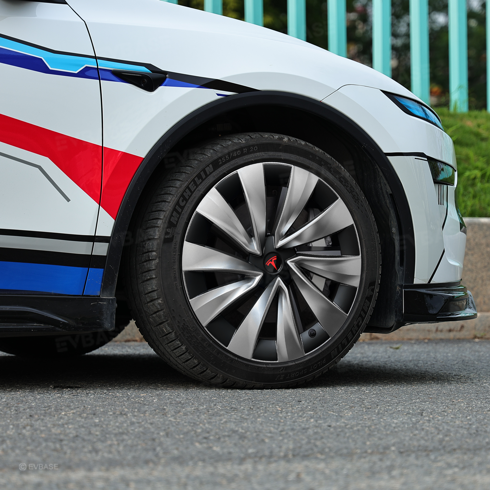 Tessgo "Helix-Pro" 20" Upgrade 2.0 Wheel Covers for Tesla Model Y Juniper