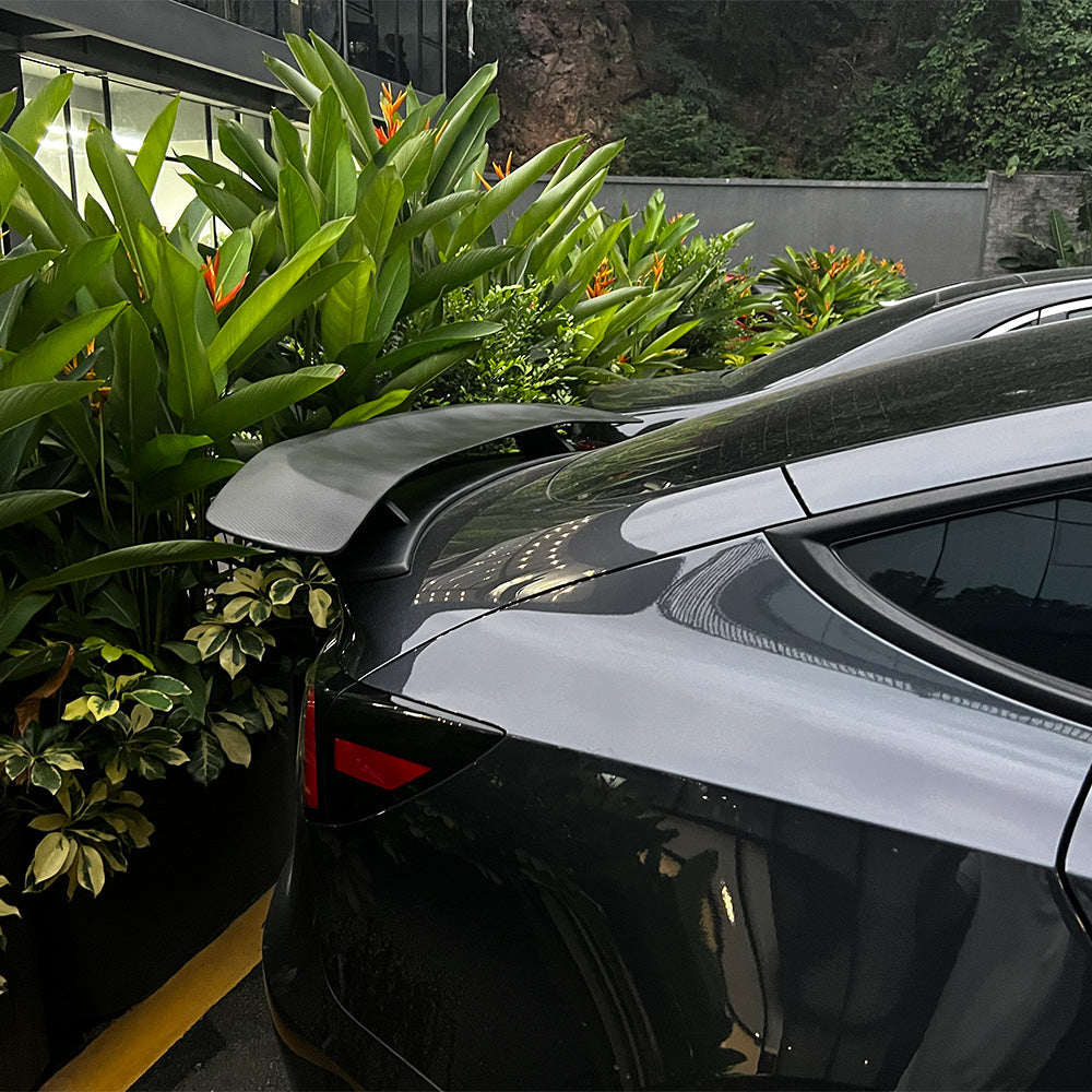 GT Style Real Carbon Fiber Spoiler Wing for Tesla Model 3 – Sporty Aerodynamic Rear Trunk Upgrade
