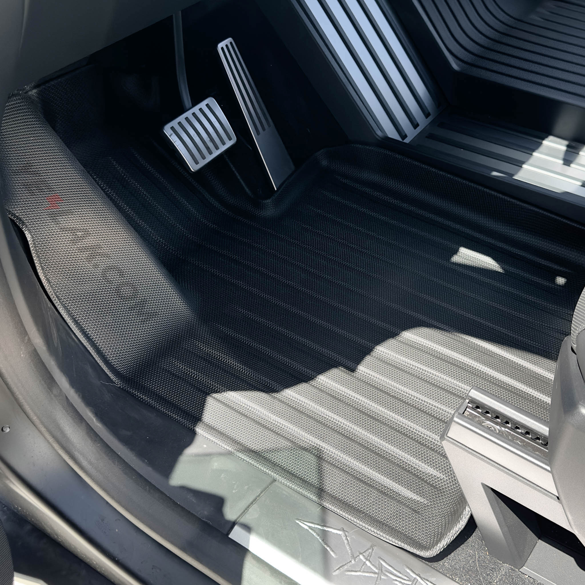 Bundle: Cybertruck Floor Mats & Bed Liners Full Set (6 PCS)