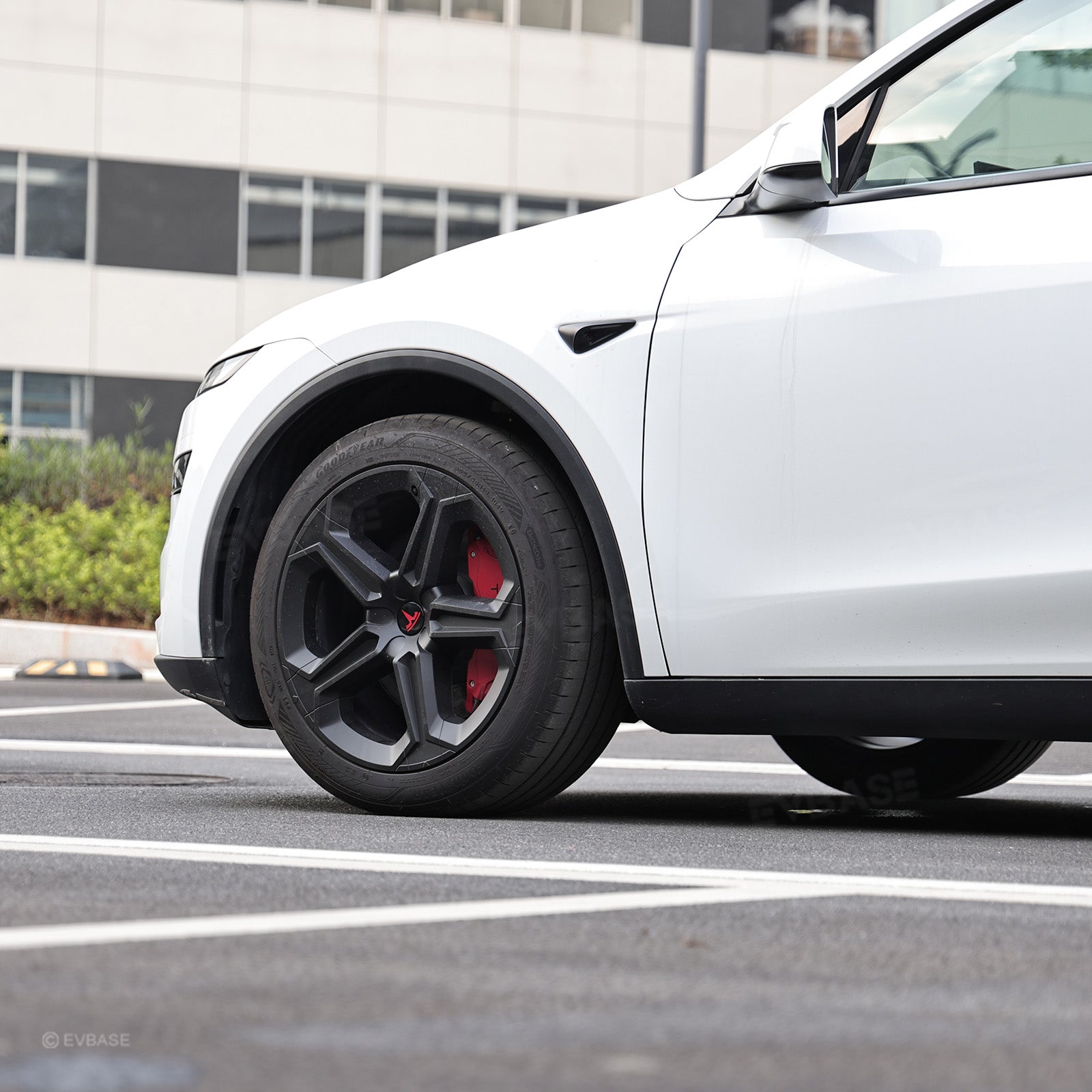 Tessgo "Nomad-Armor" 19" Futuristic Off-Road Wheel Covers for Model Y Juniper