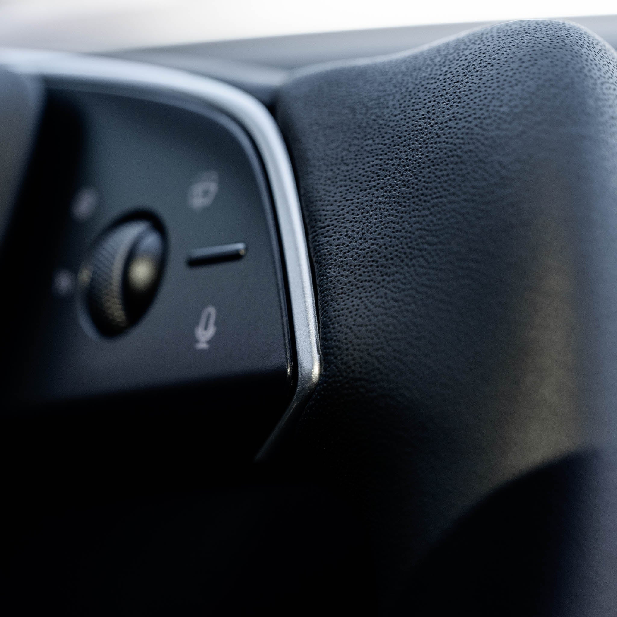 2024+ Tesla Model 3 Highland Yoke Steering Wheel