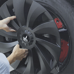 Überturbine Style Matte Black 19" Wheel Covers for Model Y Juniper 2025.03+